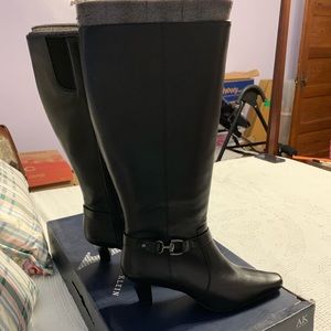 Anne Klein Wide Calf Boots size 9 NEW